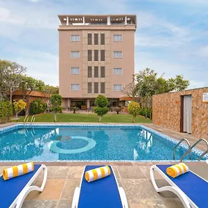 Hotel Zone Connect By The Park,udaipur ***